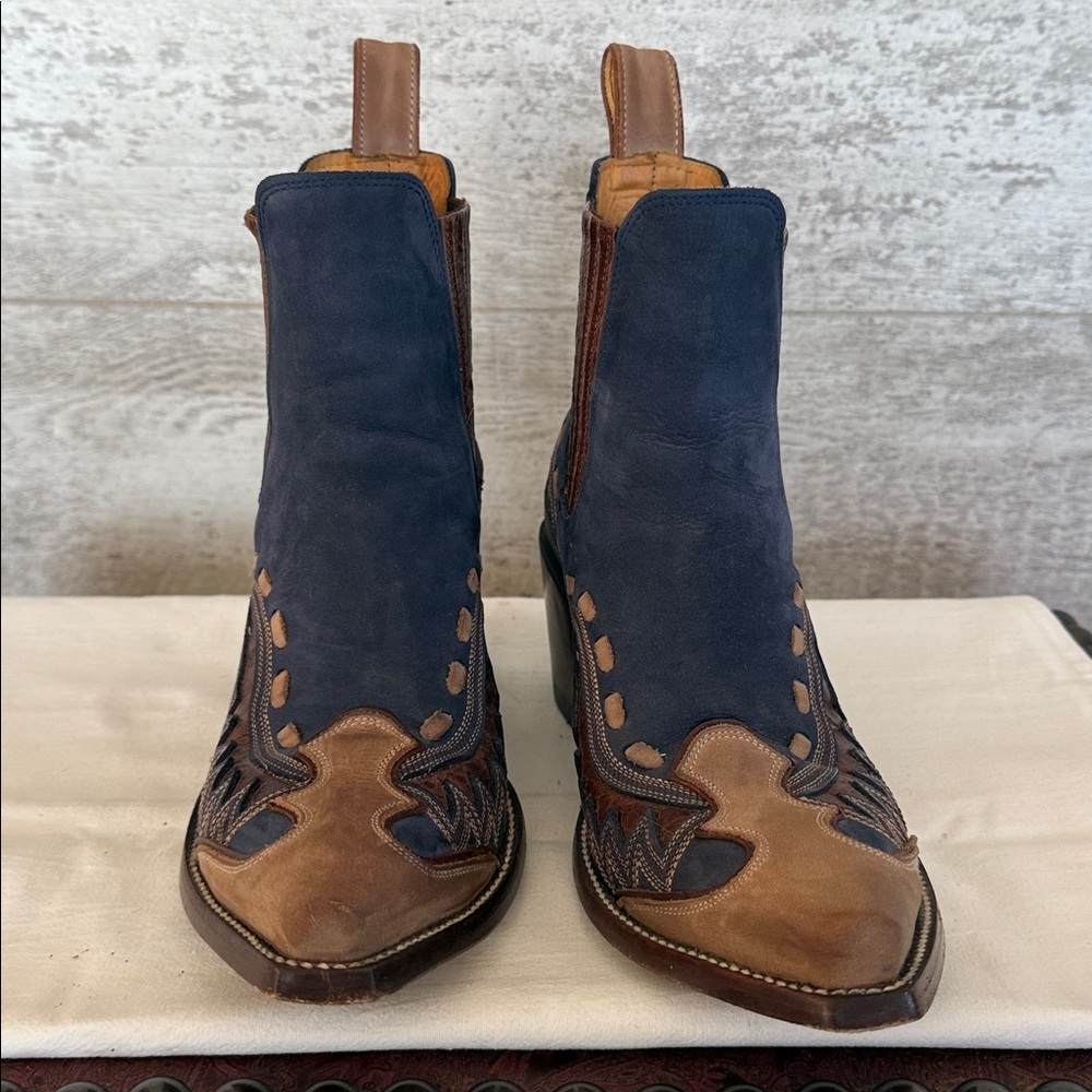 Old Gringo cute distressed blue booties